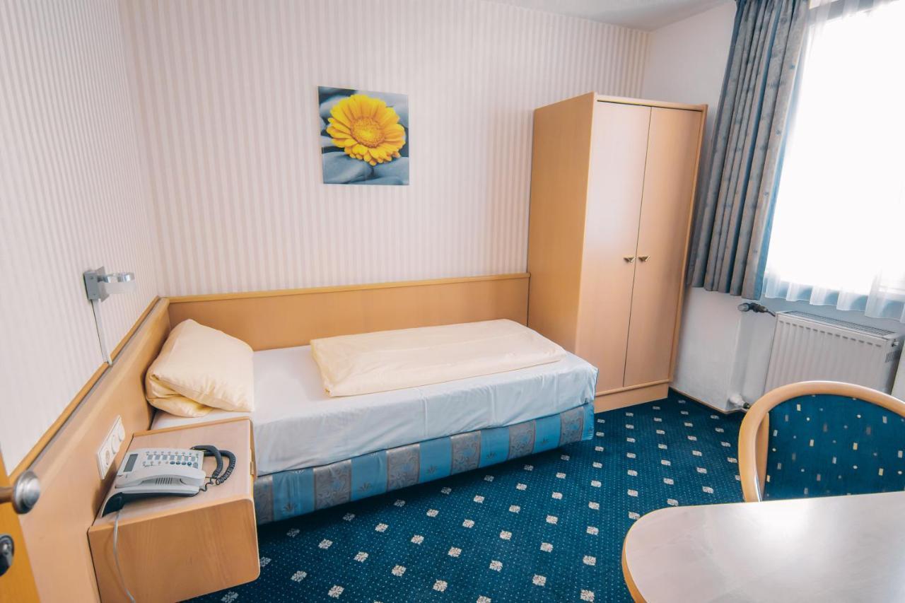 Отель Benger 3*