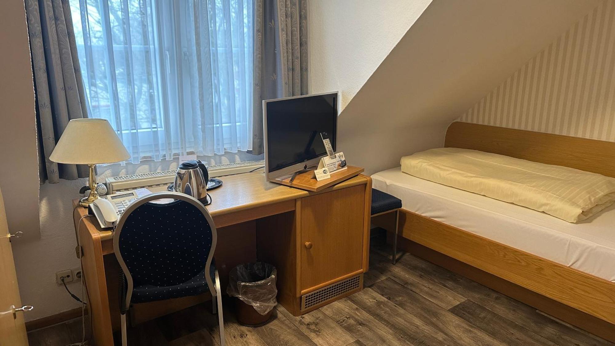Benger Hotel 3*